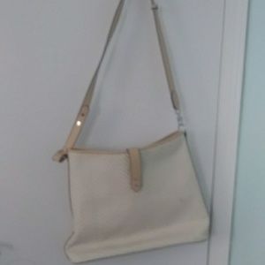 This is a Stella and dot purse